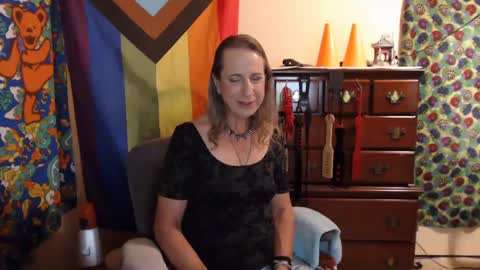 twocumkerry online show from 12, 9, 2025