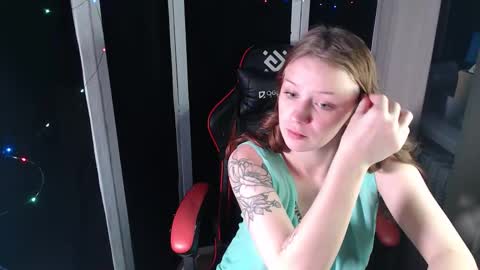 Snapshot of twocutiecats chatting on 8, 11, 2025 Eva and Tim online show from 8, 11, 2025