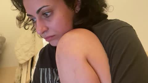 Snapshot of twonobodies chatting on 16, 12, 2025 im Nobody online show from 16, 12, 2025