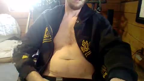 Snapshot of twootall chatting on 18, 2, 2025 twootall online show from 18, 2, 2025