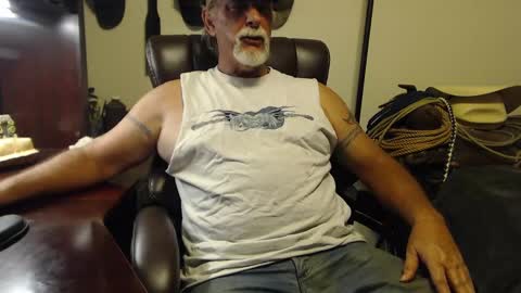 Snapshot of txlobo60 chatting on 16, 9, 2025 txlobo60 online show from 16, 9, 2025