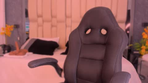  TYLA  online show from 24, 10, 2025