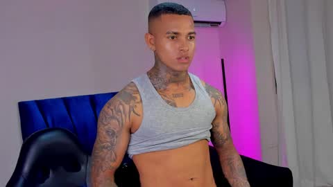 tyler_bell_ online show from 18, 4, 2026