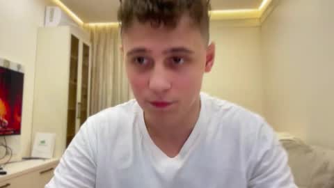 tyler_garrner online show from 8, 11, 2025