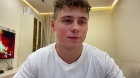 tyler_garrner online show from 20, 11, 2025