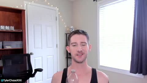 Snapshot of tylerchasexxx chatting on 17, 12, 2024 Tyler Chase online show from 17, 12, 2024