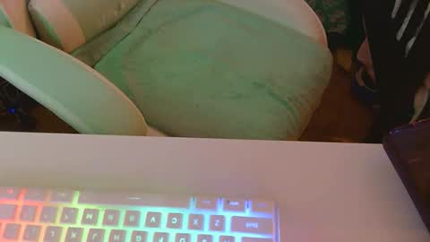 Snapshot of tylertytytyty chatting on 16, 5, 2026 Tyler online show from 16, 5, 2026