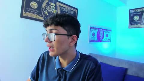 Snapshot of tylerwhiite_ chatting on 28, 1, 2025 online show from 28, 1, 2025