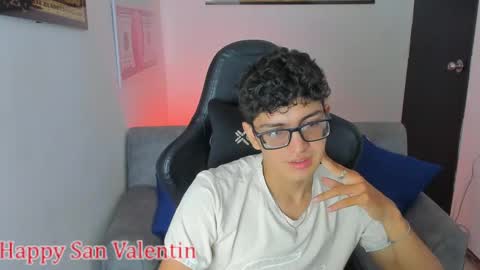 Snapshot of tylerwhiite_ chatting on 14, 2, 2025 online show from 14, 2, 2025
