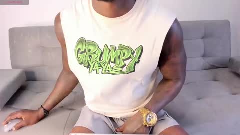 Snapshot of tyron_rulers chatting on 26, 2, 2025 Dvid Rullers online show from 26, 2, 2025