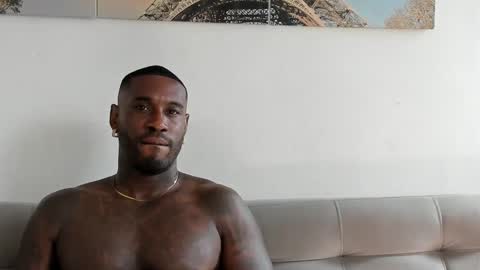 Snapshot of tyron_rulers chatting on 2, 10, 2025 Dvid Rullers online show from 2, 10, 2025