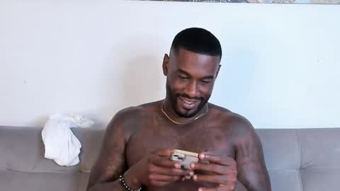 Snapshot of tyron_rulers chatting on 19, 10, 2025 Dvid Rullers online show from 19, 10, 2025