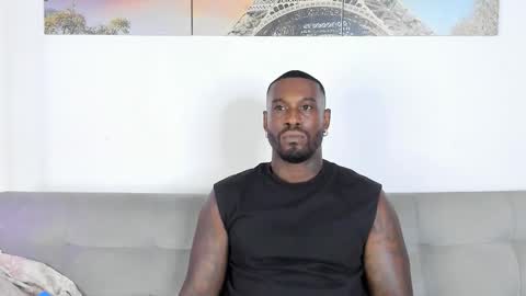 Snapshot of tyron_rulers chatting on 28, 10, 2025 Dvid Rullers online show from 28, 10, 2025