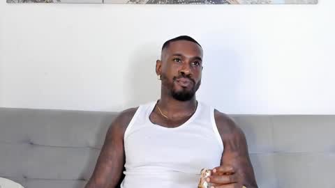 Snapshot of tyron_rulers chatting on 8, 11, 2025 Dvid Rullers online show from 8, 11, 2025