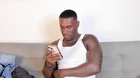 Snapshot of tyron_rulers chatting on 10, 11, 2025 Dvid Rullers online show from 10, 11, 2025