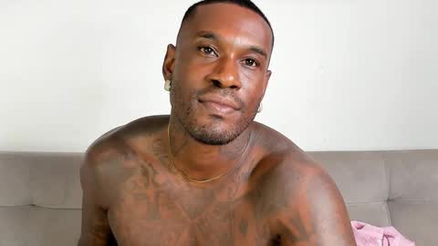 Snapshot of tyron_rulers chatting on 11, 11, 2025 Dvid Rullers online show from 11, 11, 2025