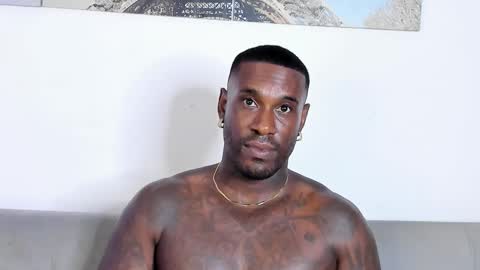 Snapshot of tyron_rulers chatting on 15, 11, 2025 Dvid Rullers online show from 15, 11, 2025