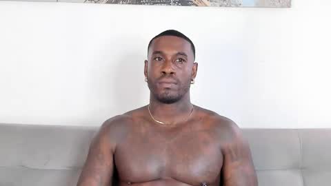 Snapshot of tyron_rulers chatting on 28, 11, 2025 Dvid Rullers online show from 28, 11, 2025