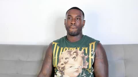 Snapshot of tyron_rulers chatting on 29, 11, 2025 Dvid Rullers online show from 29, 11, 2025