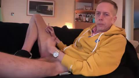 Snapshot of tyronev70 chatting on 21, 12, 2025 Ty online show from 21, 12, 2025