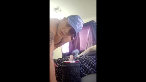 Snapshot of uandme_baby chatting on 18, 4, 2026 Azelia B online show from 18, 4, 2026