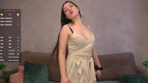 Snapshot of udelaborom chatting on 1, 2, 2025 Lili online show from 1, 2, 2025