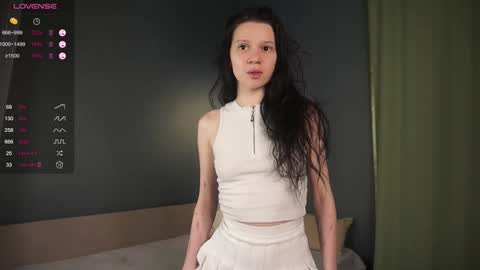 Snapshot of udelaborom chatting on 1, 2, 2025 Lili online show from 1, 2, 2025
