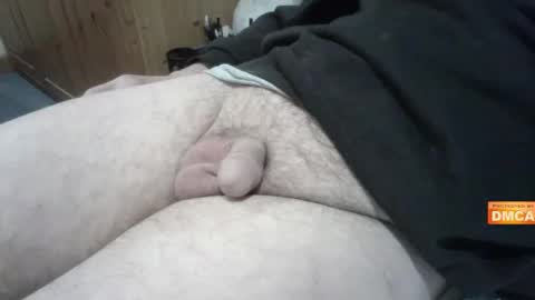 Hairy UK guy online show from 3, 1, 2025