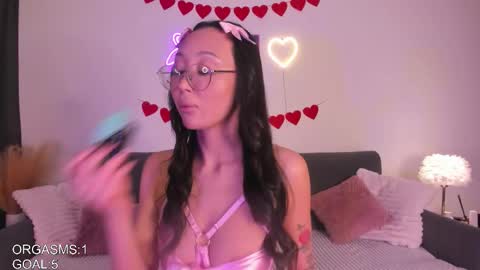 Snapshot of ukki_ chatting on 6, 2, 2026 Naomi online show from 6, 2, 2026