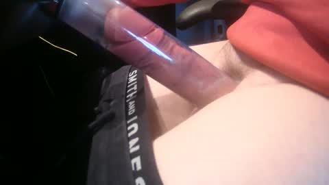 Snapshot of ukpumper chatting on 27, 1, 2025 ukpumper online show from 27, 1, 2025