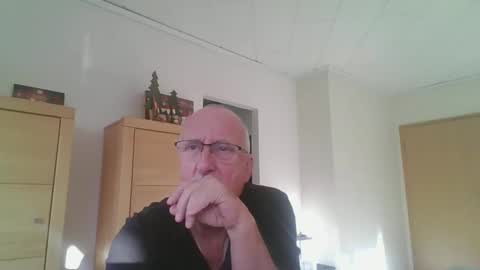 Snapshot of ulli44 chatting on 2, 12, 2024 Ulrich online show from 2, 12, 2024