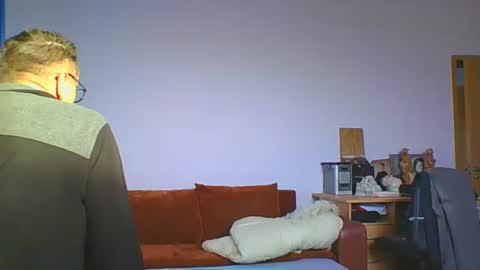 ulmeni4 online show from 17, 12, 2025