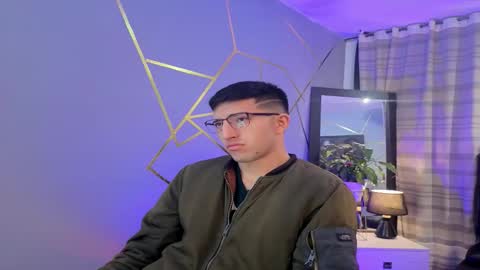 Snapshot of un_sluttyy chatting on 15, 11, 2025 un_sluttyy online show from 15, 11, 2025