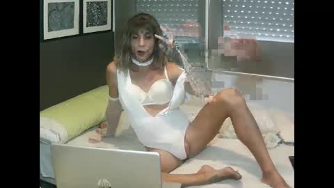 unadiosa online show from 15, 9, 2025