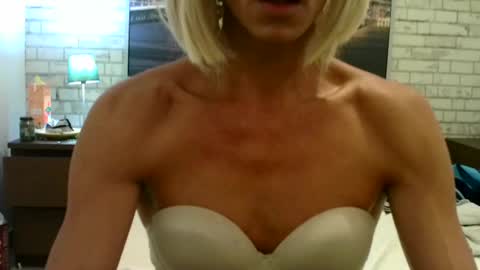 unadiosa online show from 7, 7, 2026