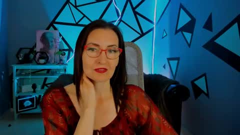 UnaTera online show from 19, 4, 2026