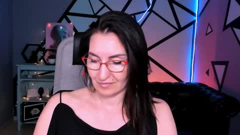 UnaTera online show from 5, 6, 2026