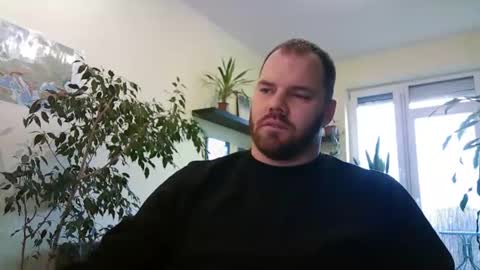 Uncut Strong online show from 15, 12, 2025