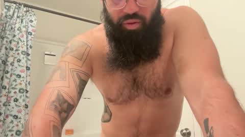 Snapshot of uncutbeard129840 chatting on 1, 11, 2025 uncutbeard129840 online show from 1, 11, 2025