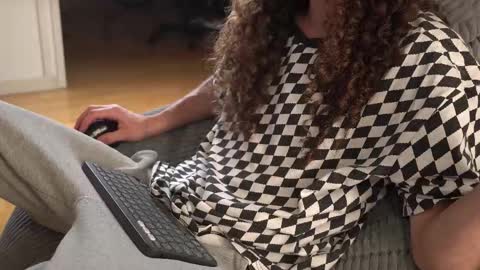 Snapshot of uncutgerman420 chatting on 18, 11, 2025 Mister Uncut online show from 18, 11, 2025