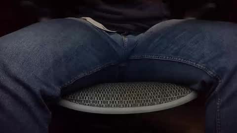 Under the desk online show from 16, 12, 2025