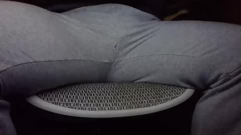 Under the desk online show from 20, 12, 2025