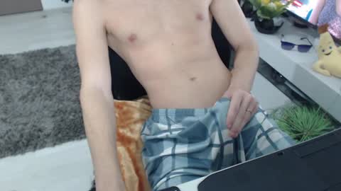 Snapshot of uniqueboy22 chatting on 6, 4, 2026 uniqueboy22 online show from 6, 4, 2026