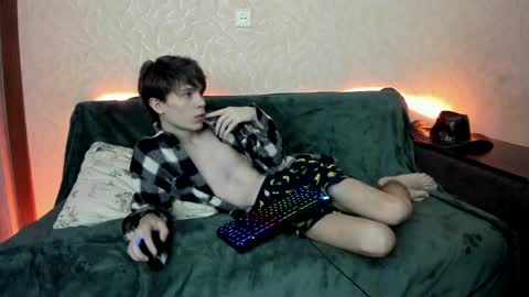 Snapshot of unitalex chatting on 5, 5, 2026 Alex online show from 5, 5, 2026