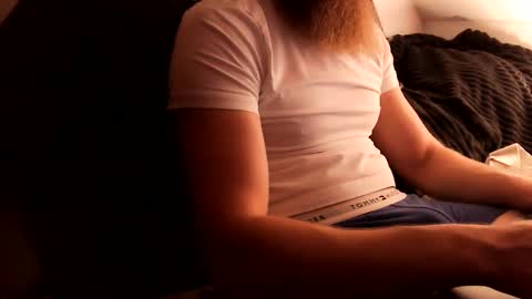 Snapshot of unknownbeard89 chatting on 21, 2, 2025 unknownbeard89 online show from 21, 2, 2025