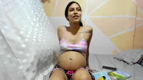 Snapshot of unlimited_destruction69 chatting on 29, 10, 2025 sofia and alex online show from 29, 10, 2025