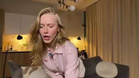 Snapshot of unnabella chatting on 1, 6, 2026 UnnaBella online show from 1, 6, 2026