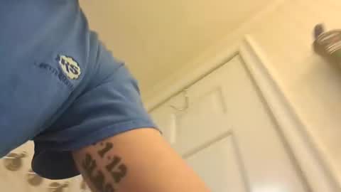 Snapshot of upforanything27 chatting on 15, 12, 2024 upforanything27 online show from 15, 12, 2024