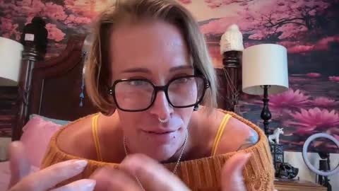 Snapshot of ur_daylee_dose chatting on 9, 2, 2026 Ur Daylee dose online show from 9, 2, 2026