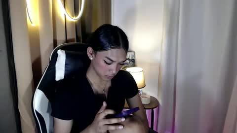 Snapshot of ur_dazzlingmorenaxx chatting on 4, 11, 2025 ur_dazzlingmorenaxx online show from 4, 11, 2025